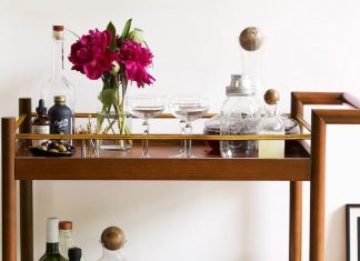 Master the Mix: Bar Cart Essentials for Every Homeowner