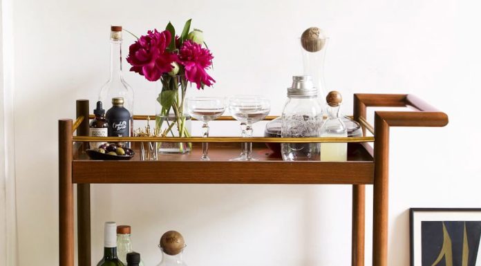 Master the Mix: Bar Cart Essentials for Every Homeowner