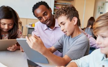 Simple Ideas To Use Technology To Engage Students