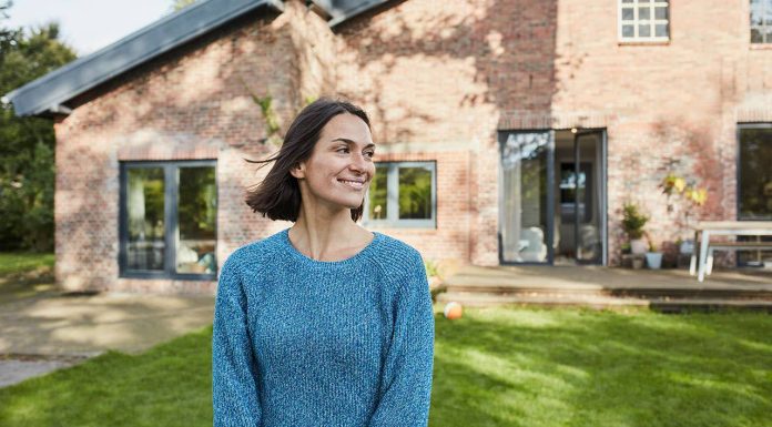 Fixed-Rate Mortgage vs. Adjustable Rate Mortgage