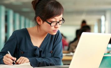 The Pros And Cons Of Mixing Technology And Homework