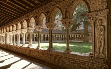 What Is Romanesque Art? Characteristics and Examples