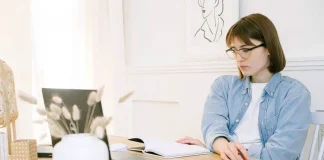 How to Write an Artist Biography